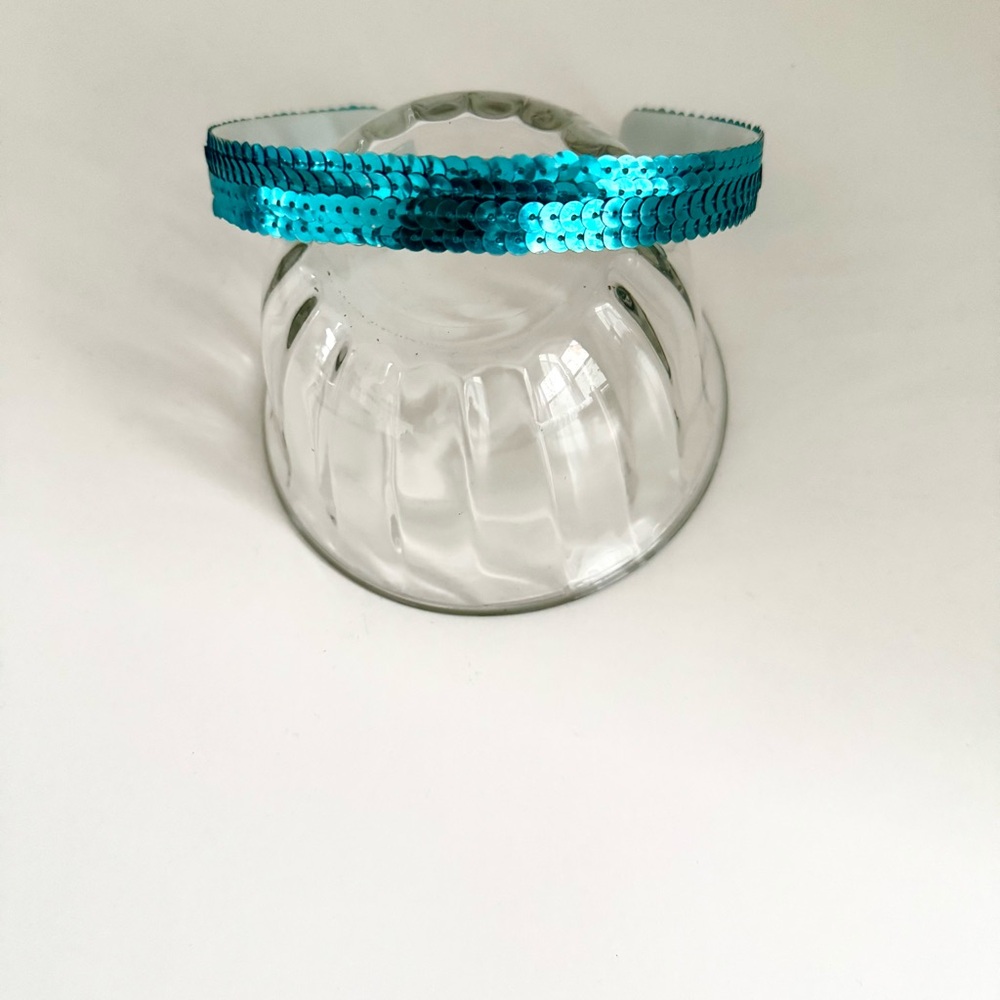 🎀 5/$25 Vintage Turquoise Sequin Headband - Picture 10 of 13